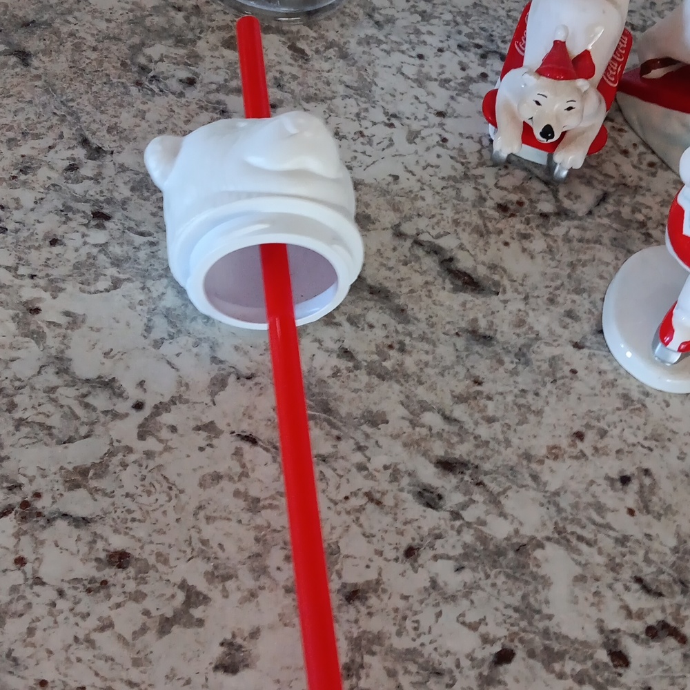 Coca-Cola - Picture 6 of 10